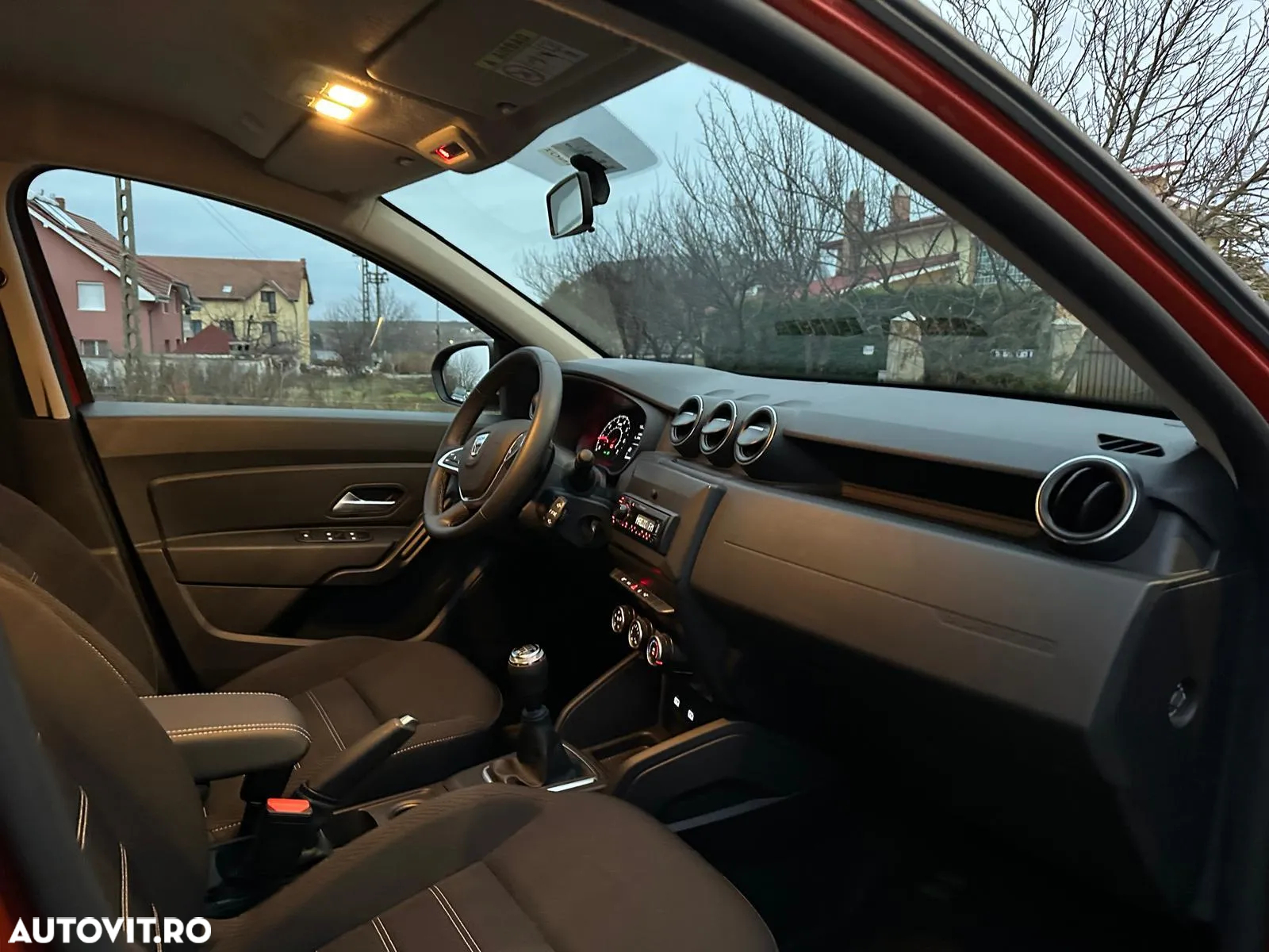 Dacia Duster TCe 130 GPF SL Orange - 9