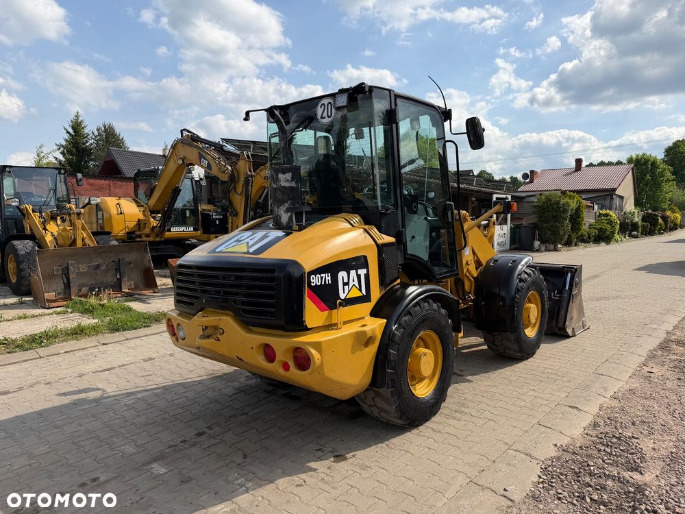 Caterpillar 907H - 4