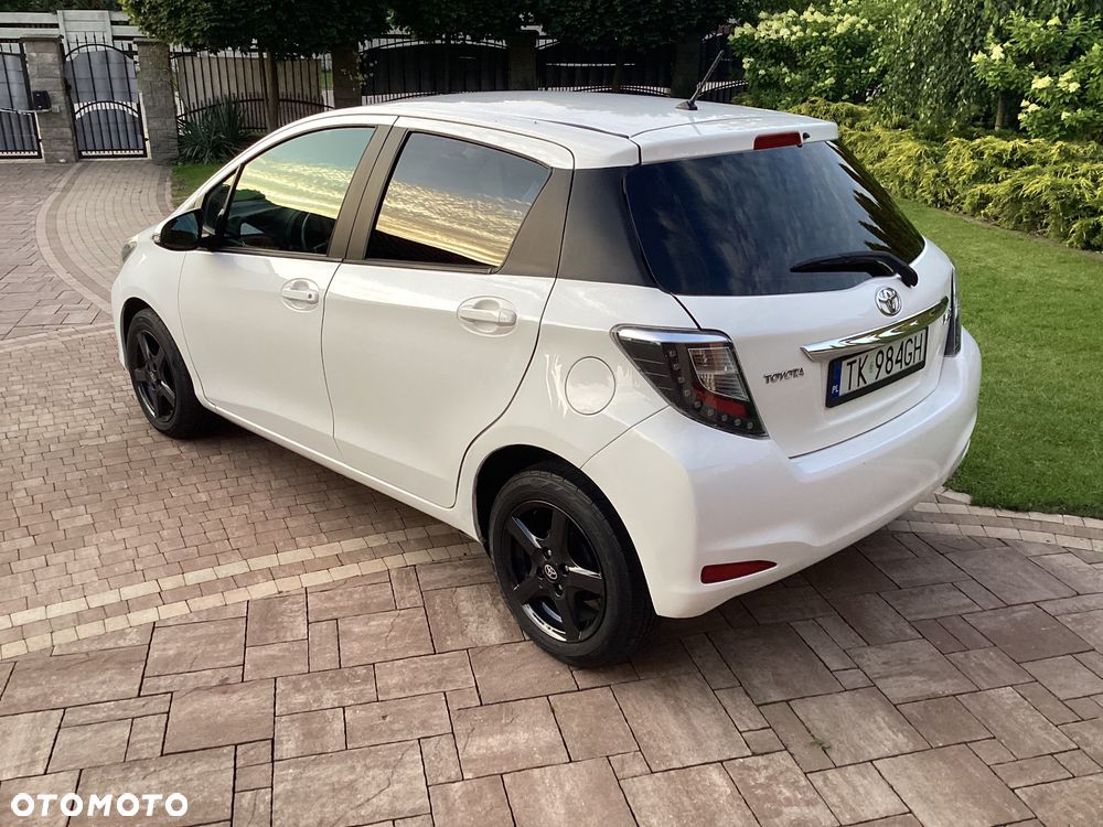 Toyota Yaris 1.33 VVT-i Edition 2014 - 12
