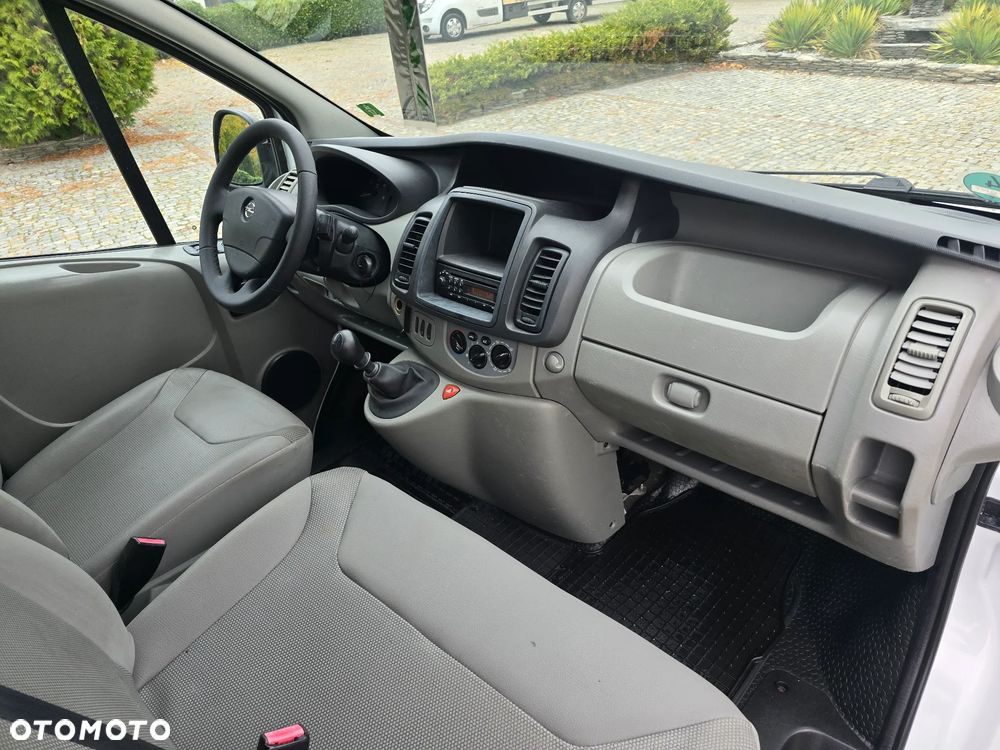 Opel Vivaro - 30
