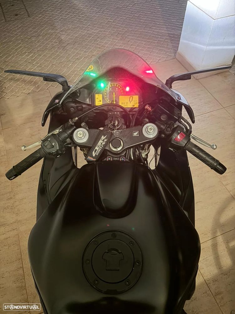 Honda CBR 600rr - 6