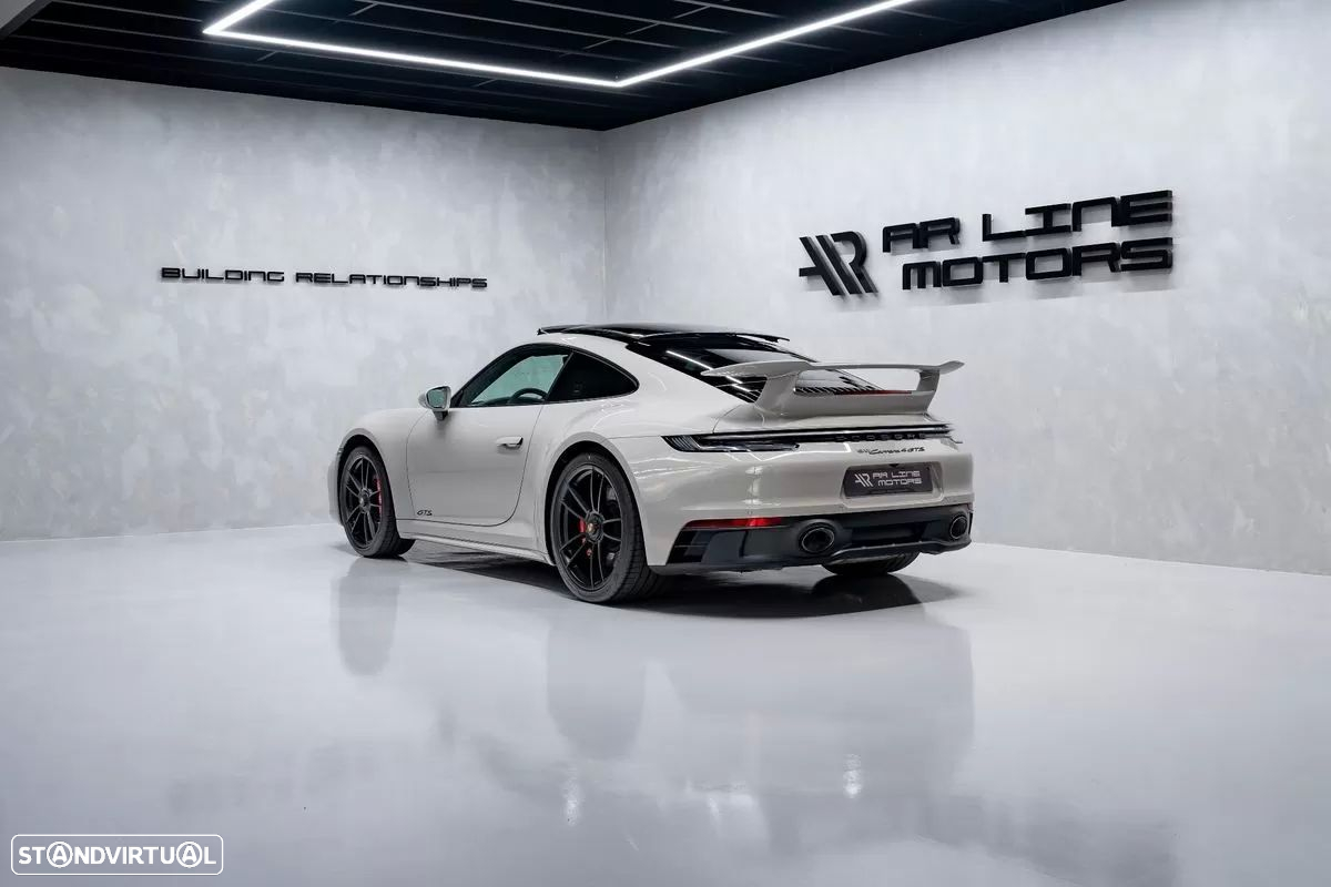 Porsche 911 (992) Carrera 4 GTS PDK - 12