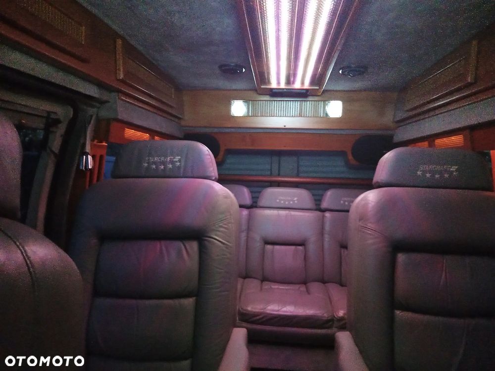 Chevrolet Astro - 26