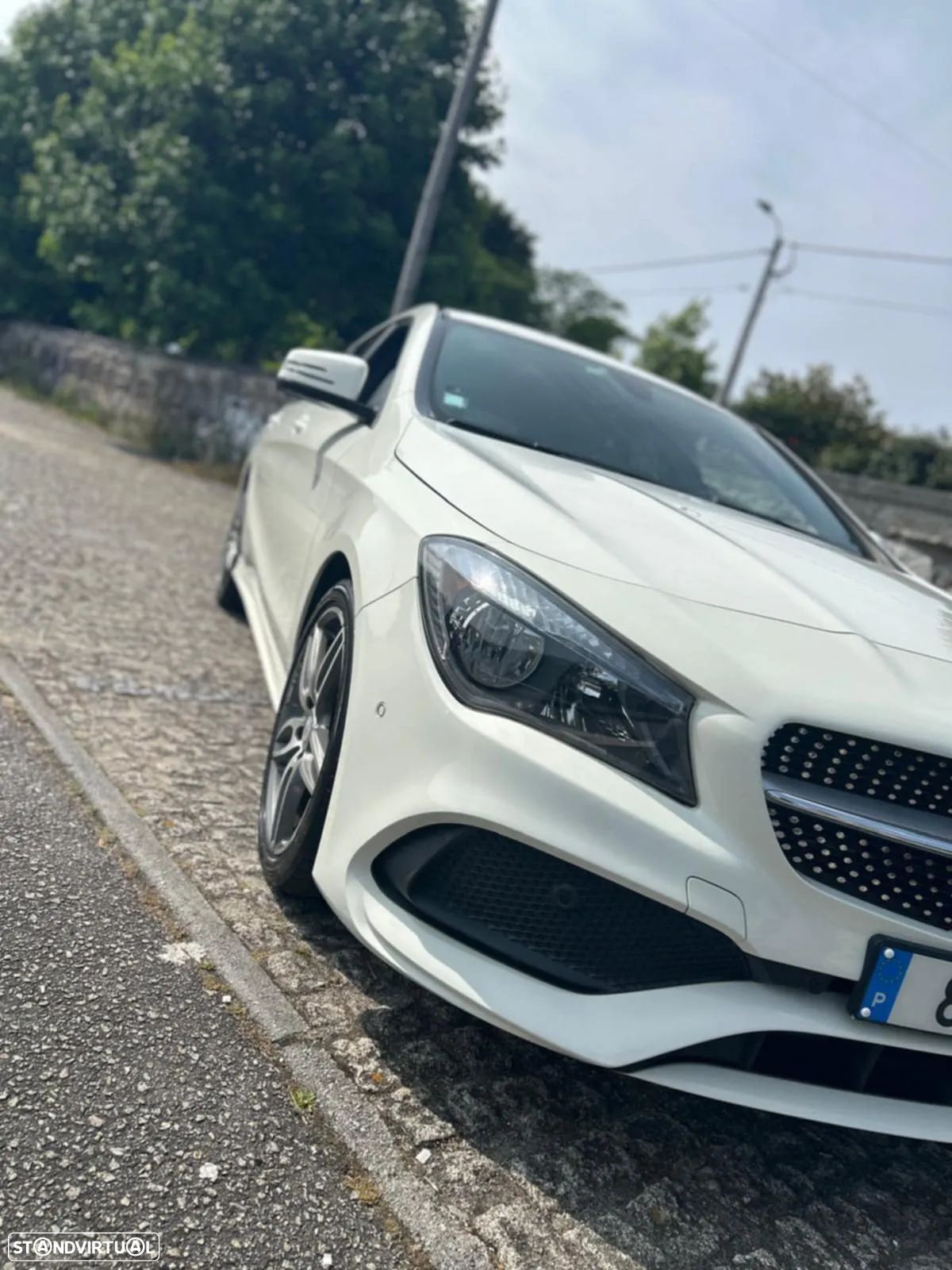 Mercedes-Benz CLA 180 d Shooting Brake AMG Line Aut. - 1