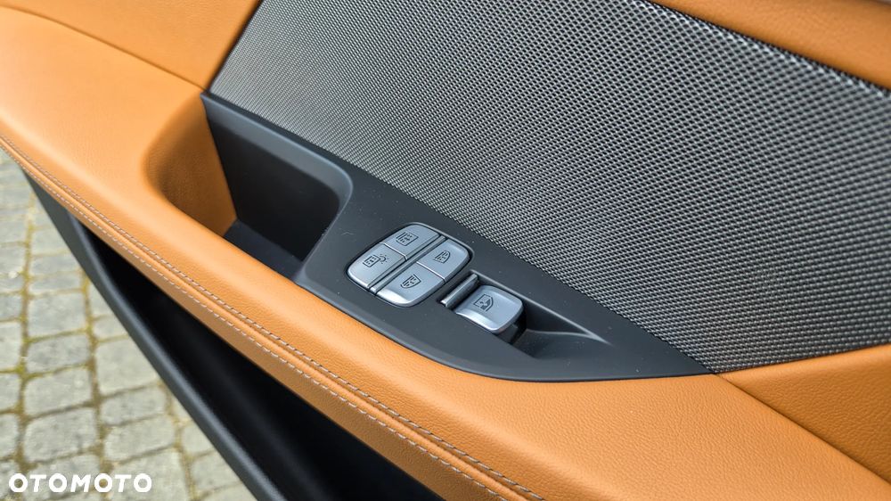 BMW Seria 8 M850i xDrive - 28