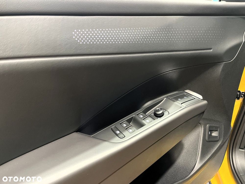 Volkswagen T-Roc 1.5 eTSI Style DSG - 11