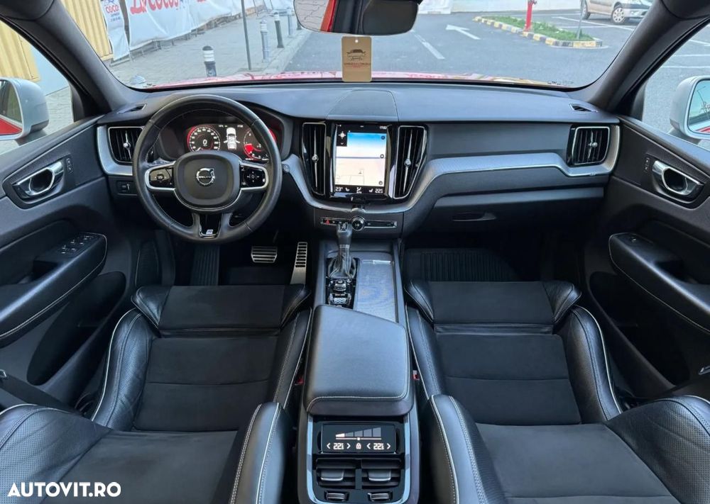 Volvo XC 60 D4 R-Design - 6