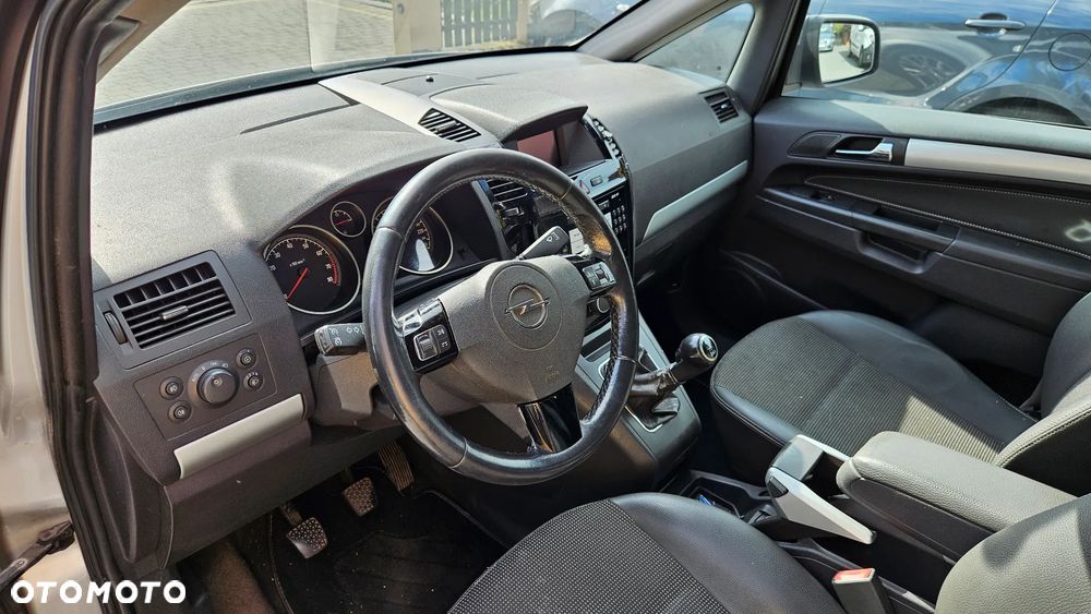 Opel Zafira 1.6 Edition - 20