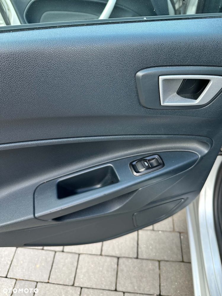 Ford Fiesta 1.6 TDCi ECOneticTitanium ASS - 6