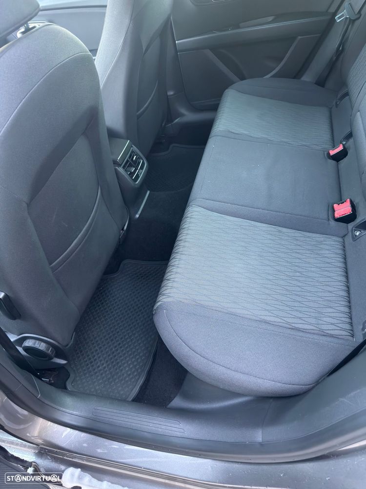 SEAT Leon ST 1.6 TDI Reference Ecomotive - 11