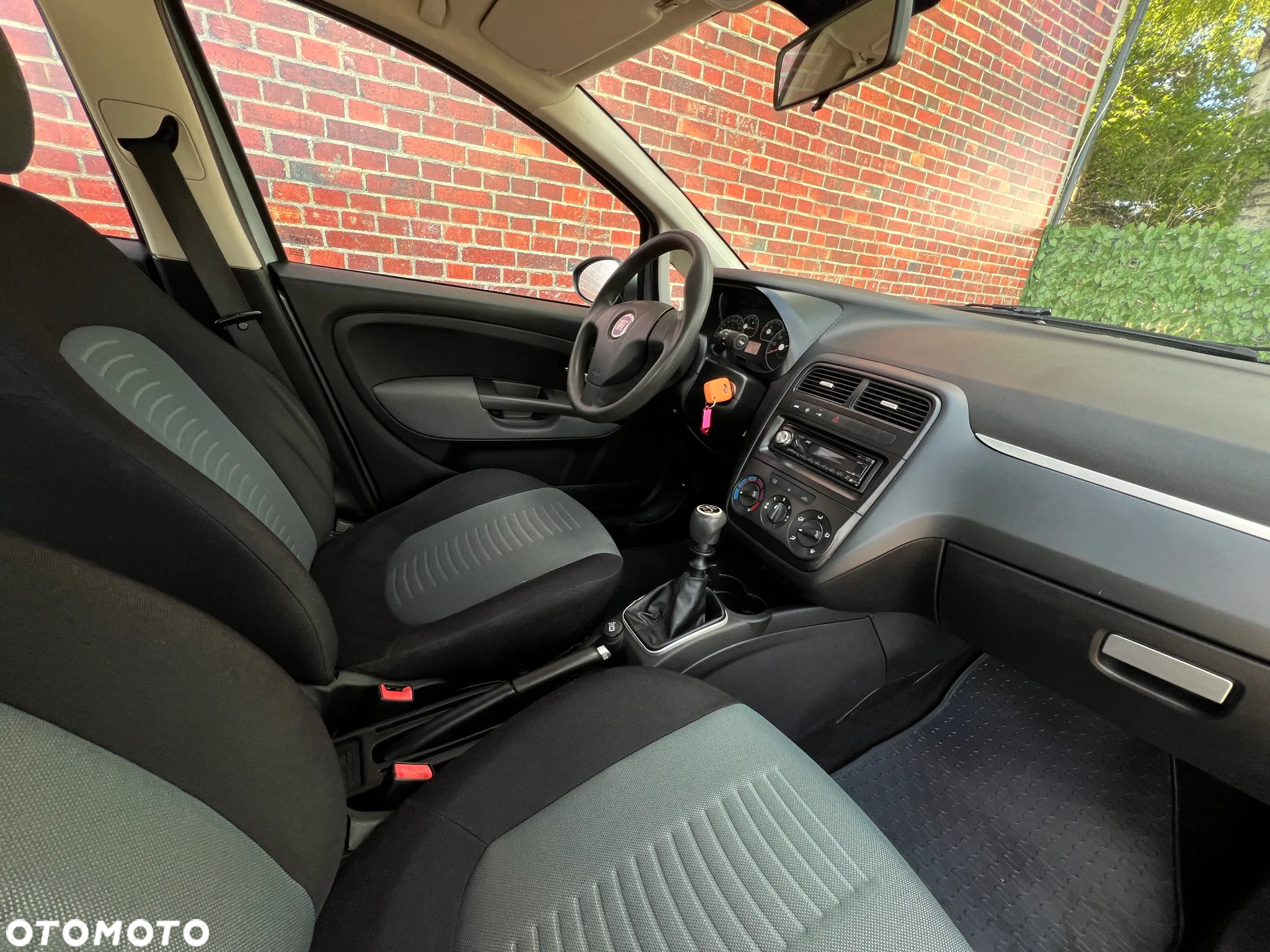 Fiat Grande Punto - 10