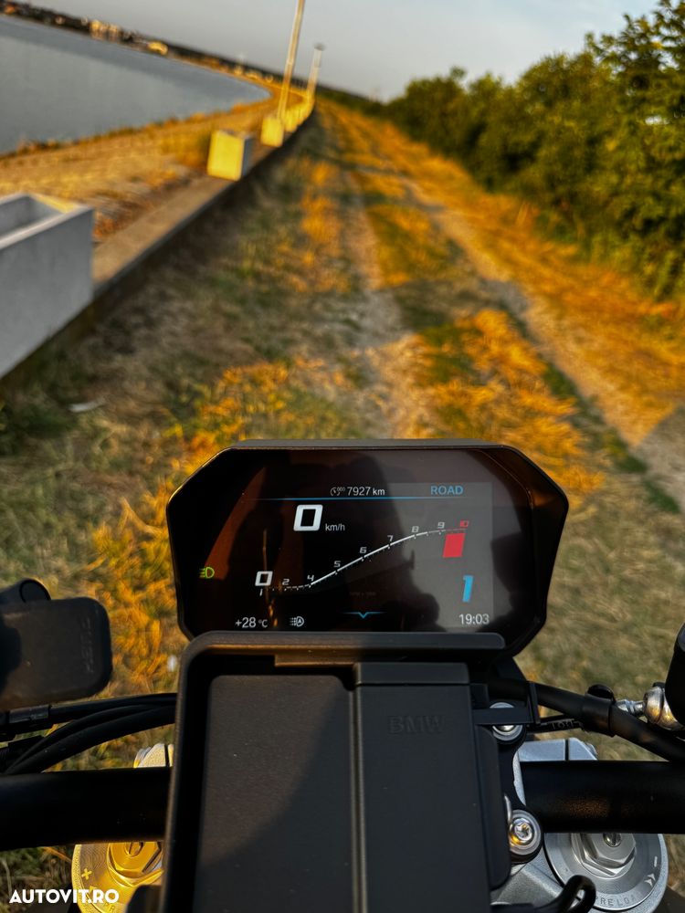 BMW F900R - 6