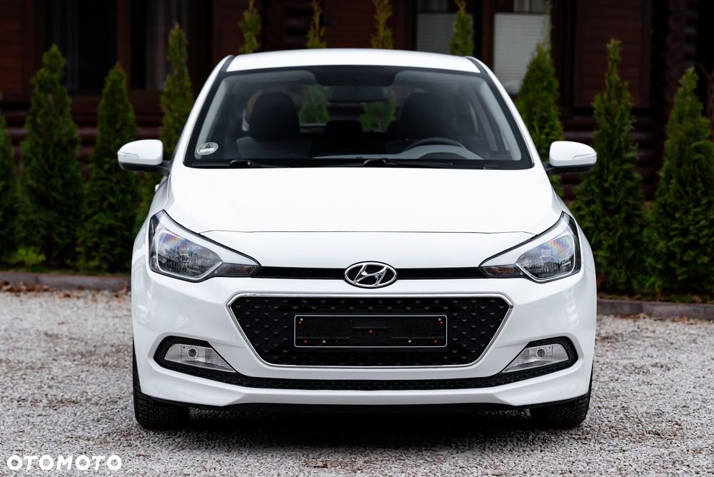 Hyundai i20 1.2 - 8