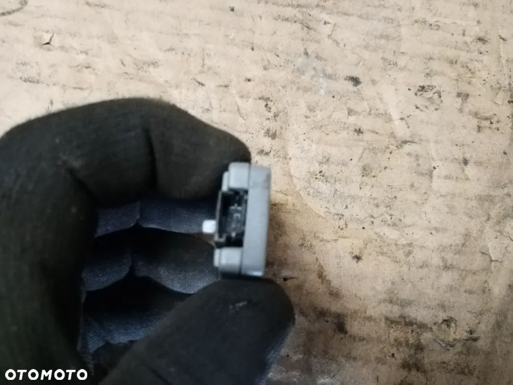 Wzmacniacz anteny Audi A6 C5 4B5035225G - 3