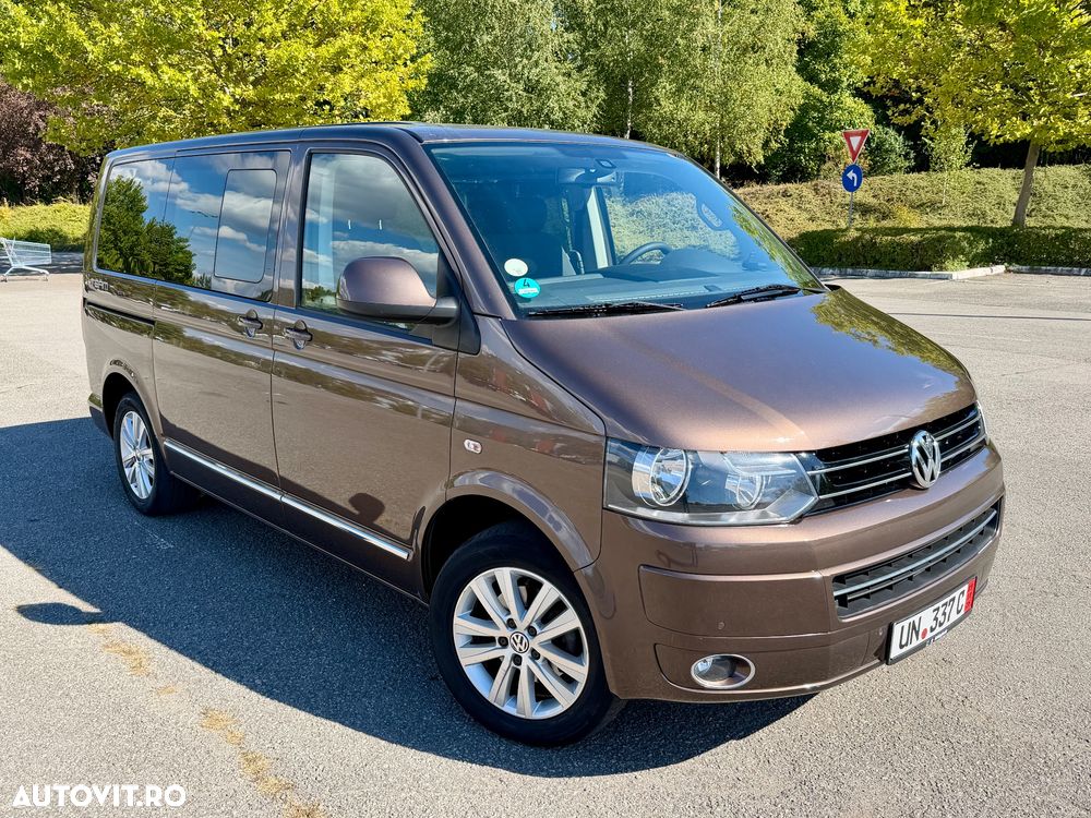 VOLKSWAGEN Multivan
