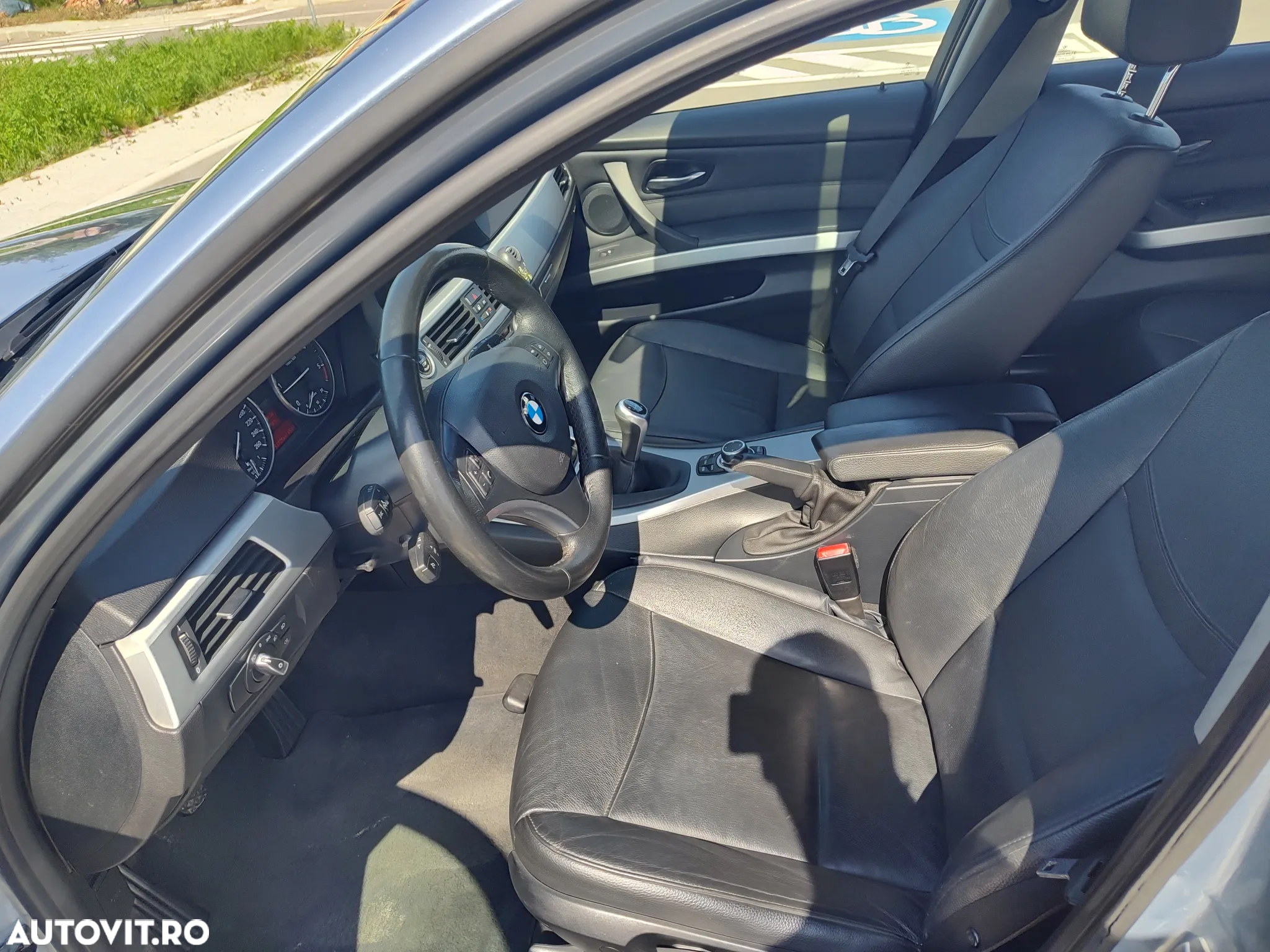 BMW Seria 3 318d - 3