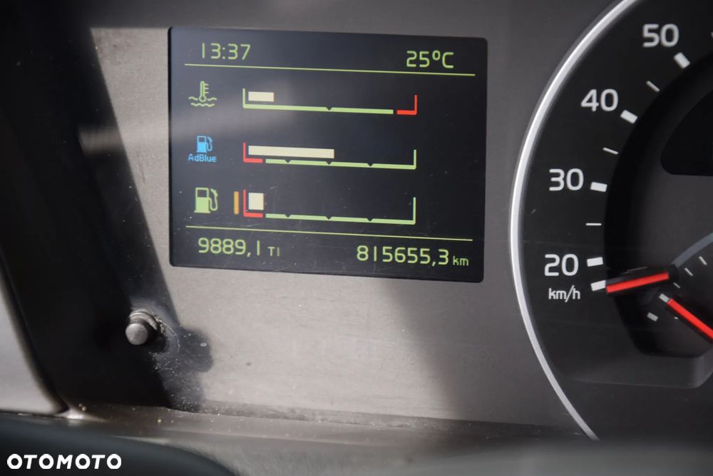 Volvo FH500 / EURO 6 / ACC / LEDY / NOWE OPONY / FULL SPILERY / SERWISOWANY / SPROWADZONY - 27