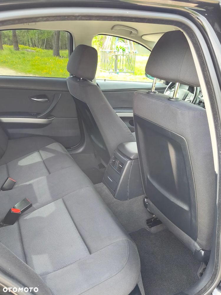 BMW Seria 3 - 26
