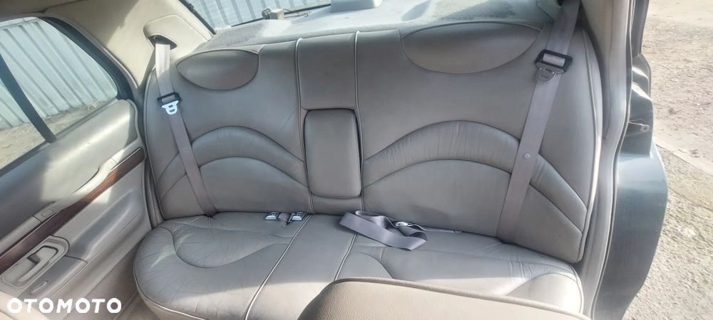 Mercury Marquis - 17