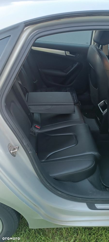 Audi A4 Limousine - 7