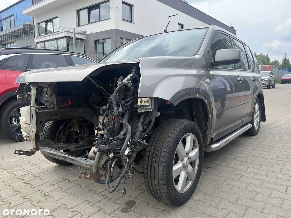 Nissan X-Trail 2.0 dCi SE - 2