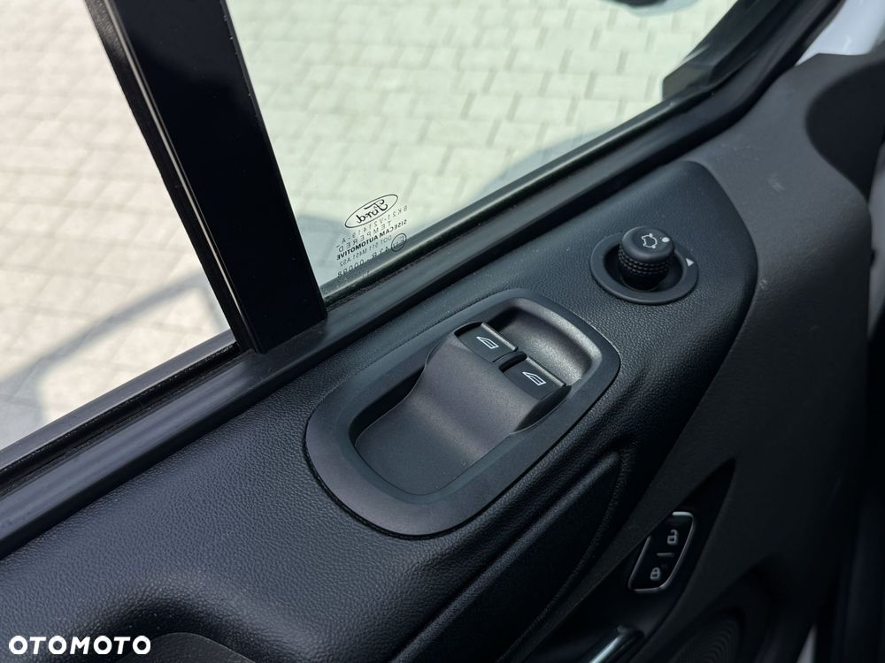 Ford Transit Custom - 24