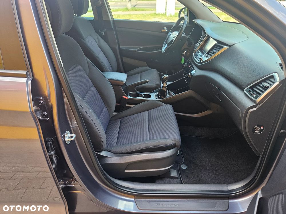 Hyundai Tucson blue 1.6 GDi 2WD Navi - 25
