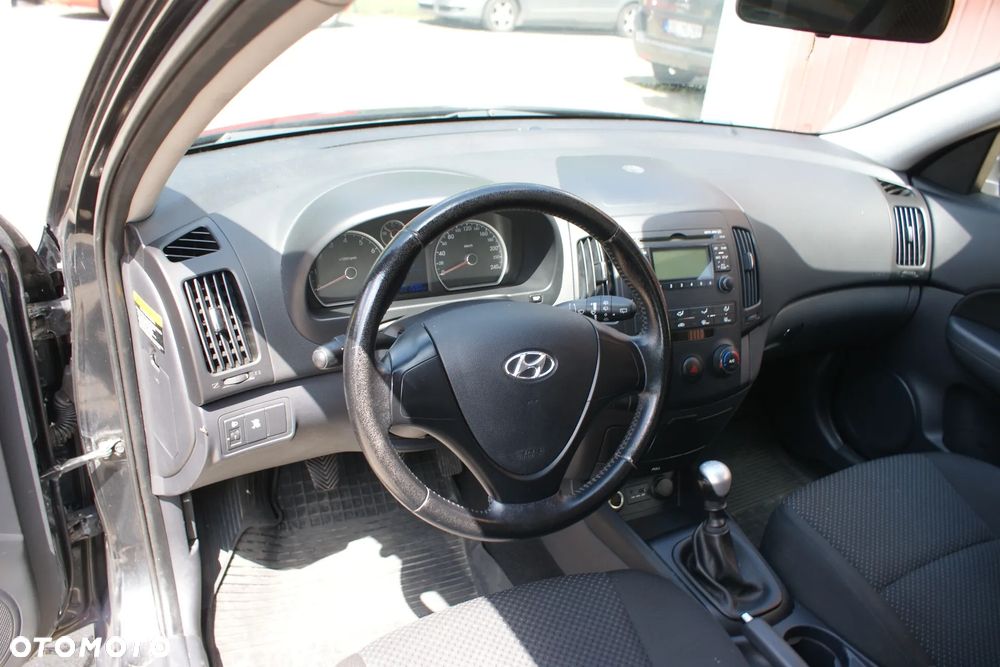 Hyundai i30 1.4 Comfort - 10