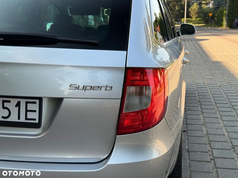 Skoda Superb 1.8 TSI Elegance DSG - 8