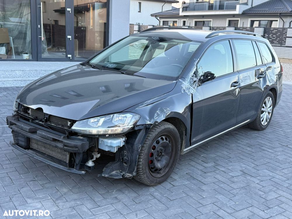 Volkswagen Golf 2.0 TDI DPF BMT Comfortline - 1