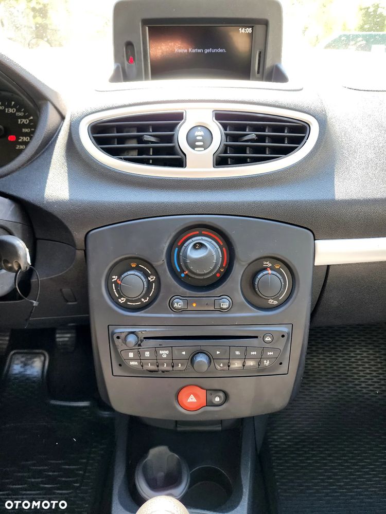 Renault Clio 1.2 16V 75 Expression - 20