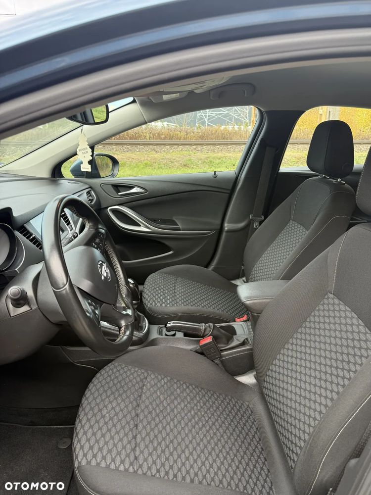 Opel Astra V 1.4 T Enjoy - 12