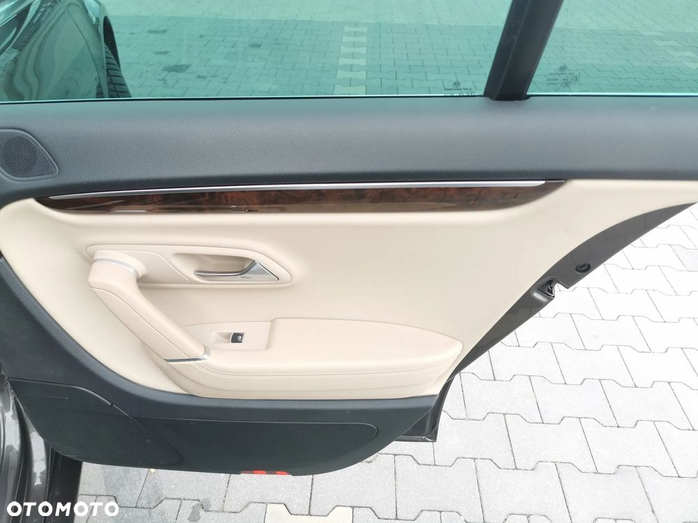 Volkswagen CC 2.0 TDI DPF BMT - 34