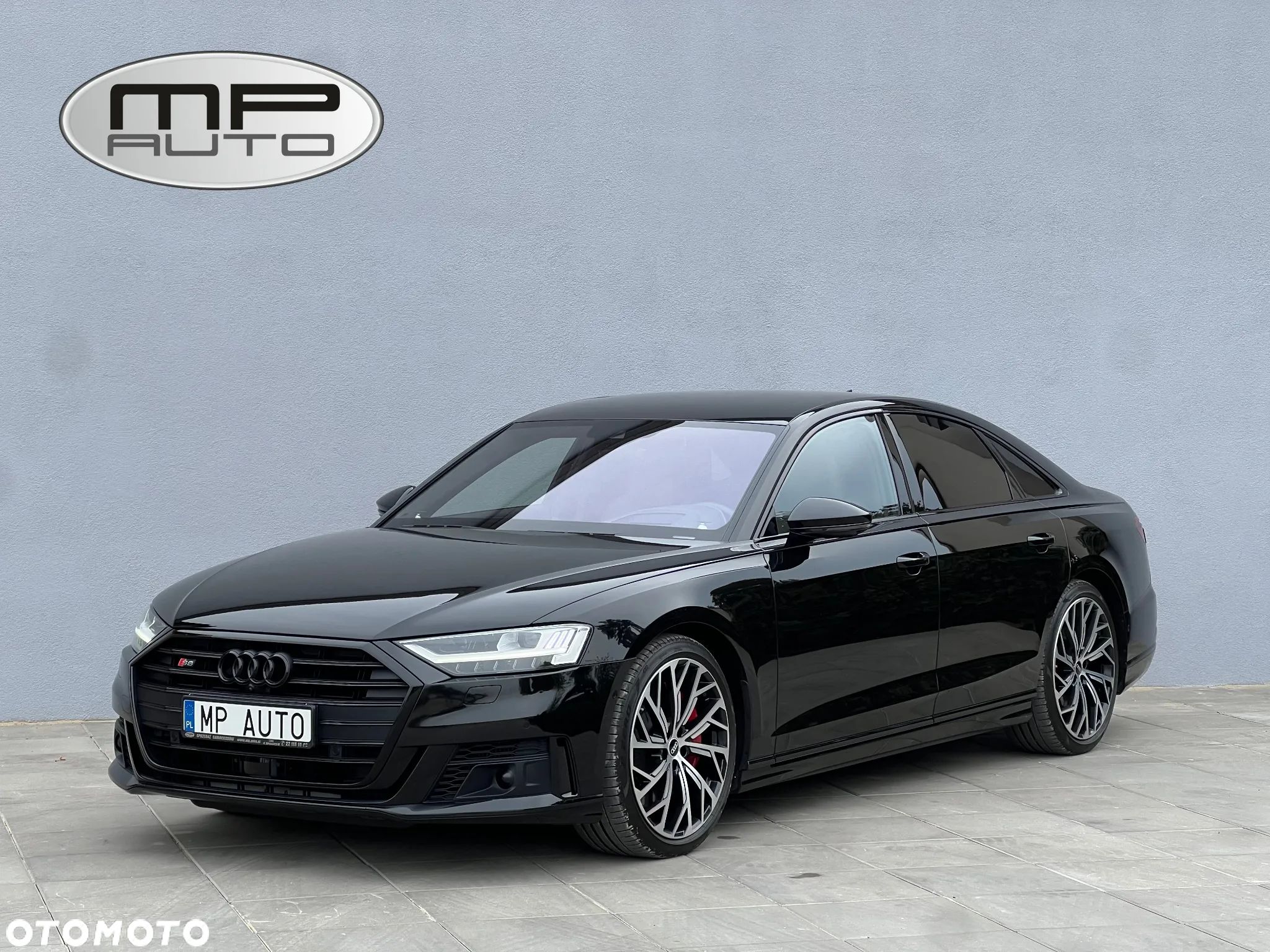 Audi S8 - 1