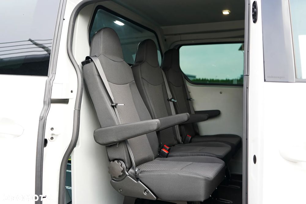 Volkswagen ID BUZZ - 11