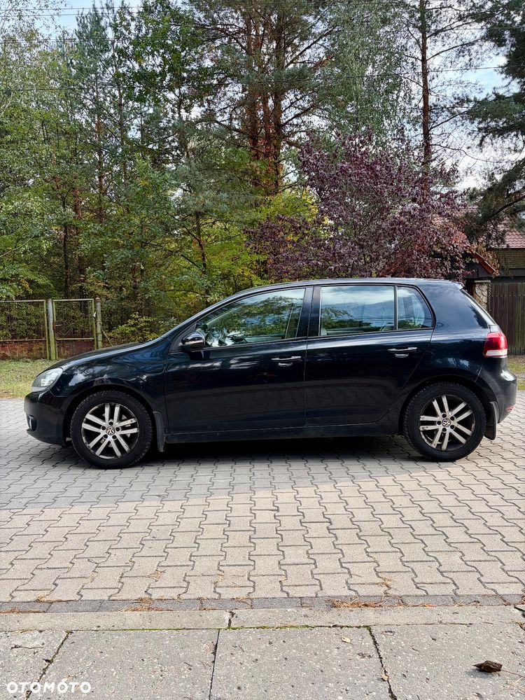Volkswagen Golf VI 1.6 Highline DSG - 13