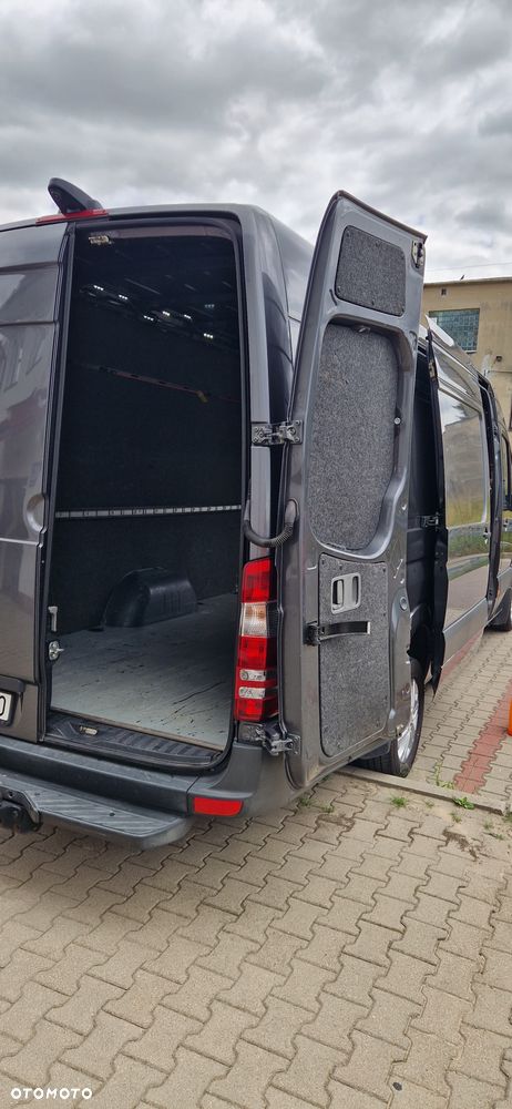 Mercedes-Benz Sprinter 319 - 15