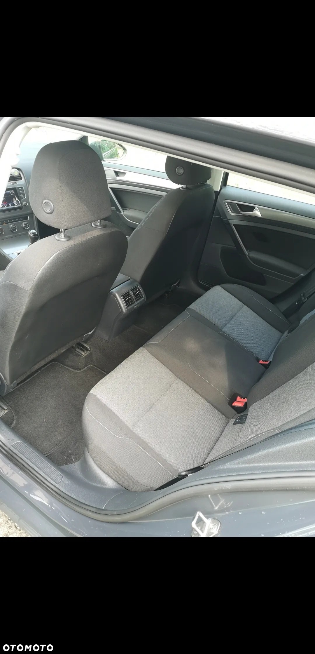 Volkswagen Golf Variant 1.6 TDI DPF BlueMotion Technology Trendline - 9