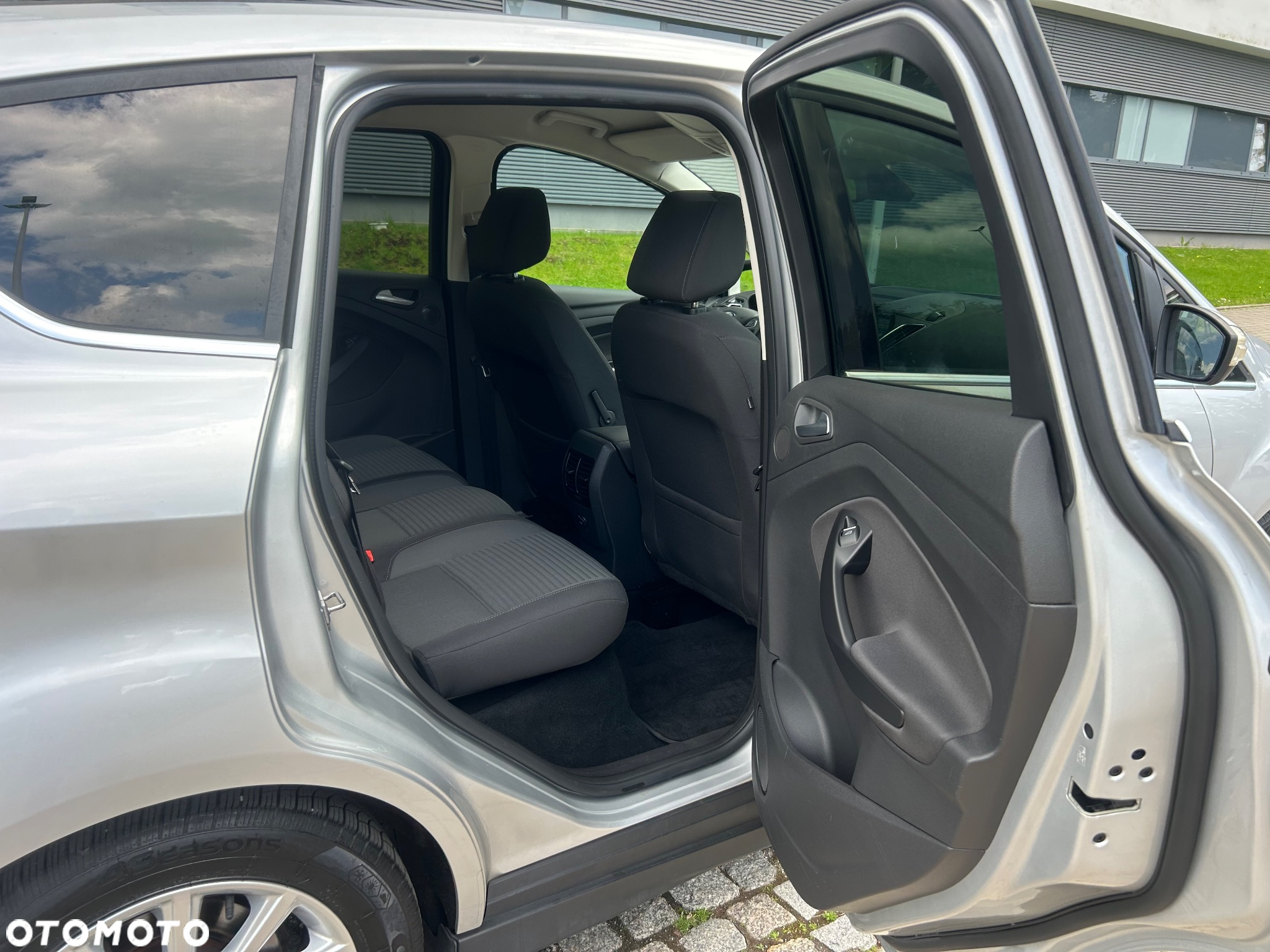 Ford C-MAX 1.0 EcoBoost Titanium ASS - 19