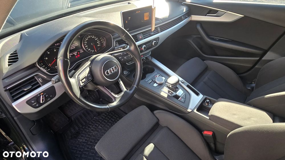 Audi A4 Avant 2.0 TDI ultra S tronic - 9