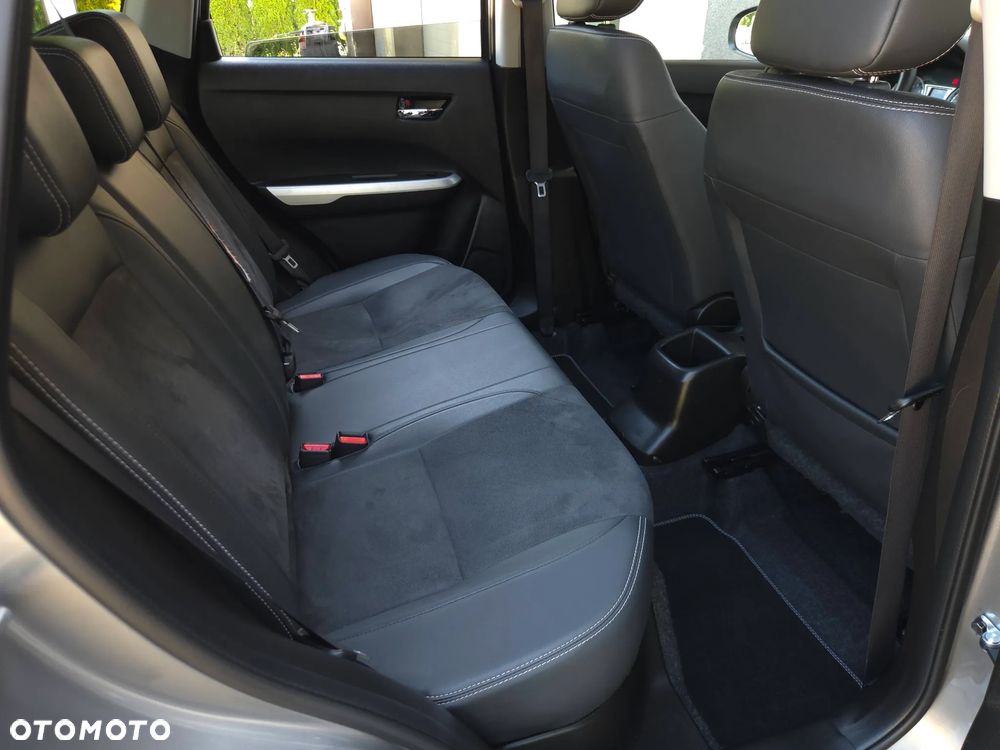 Suzuki Vitara 1.6 Premium 4WD - 36