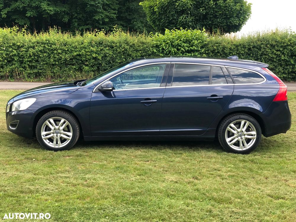 Volvo V60 D3 Summum - 4