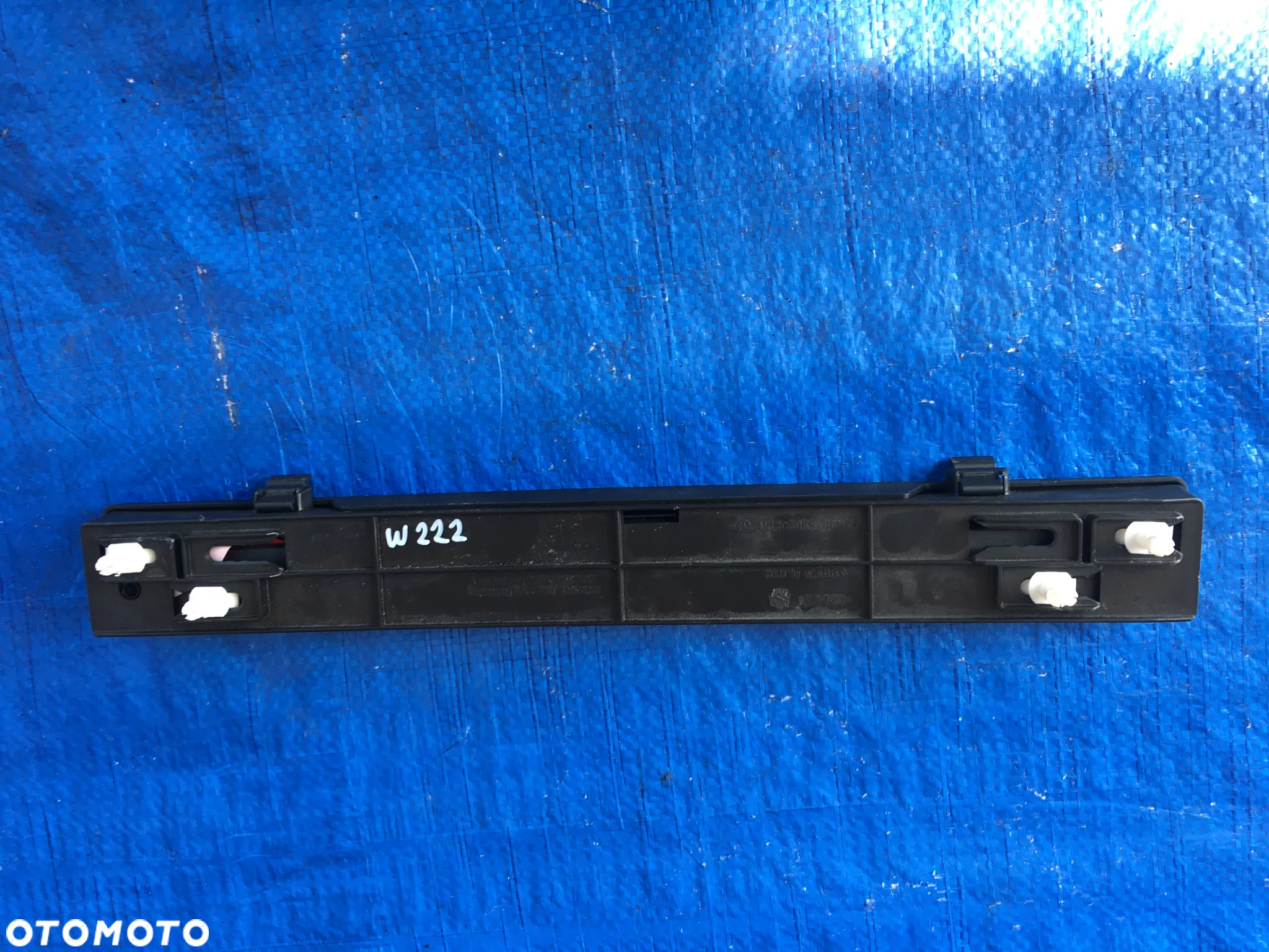 Mercedes S Klasa W222 Trójkąt Ostrzegawczy A0008900597 - 2