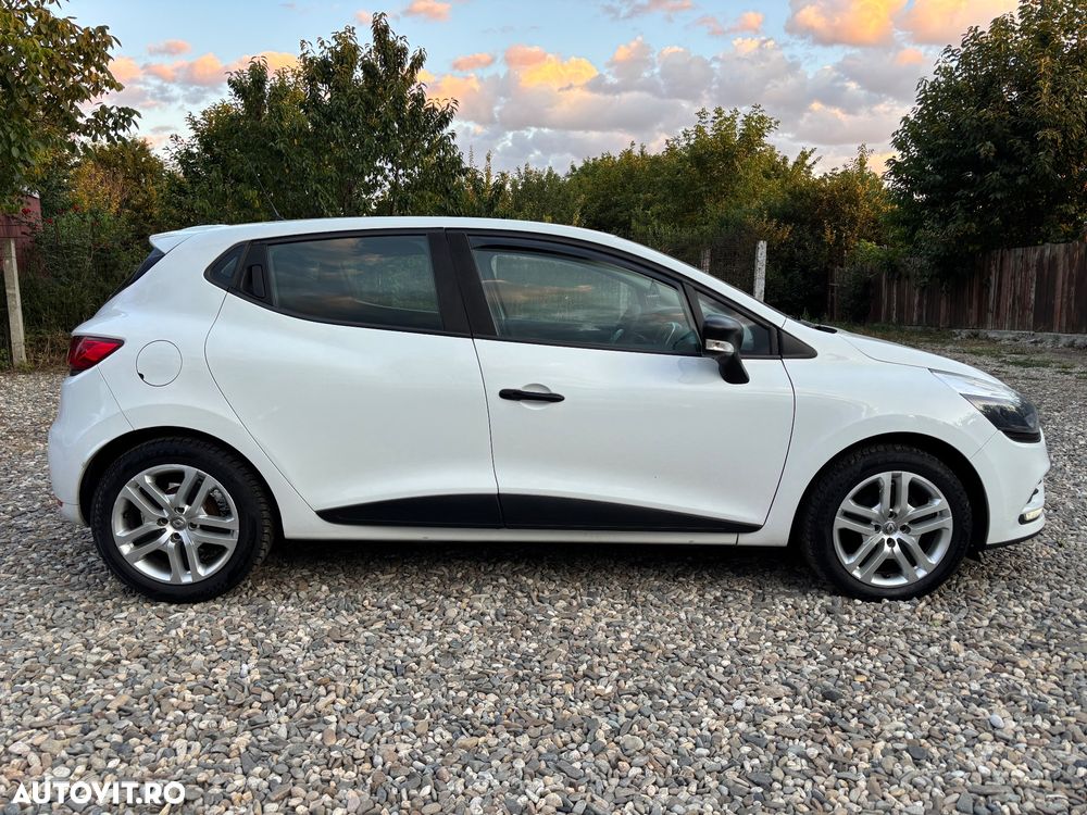 Renault Clio - 14