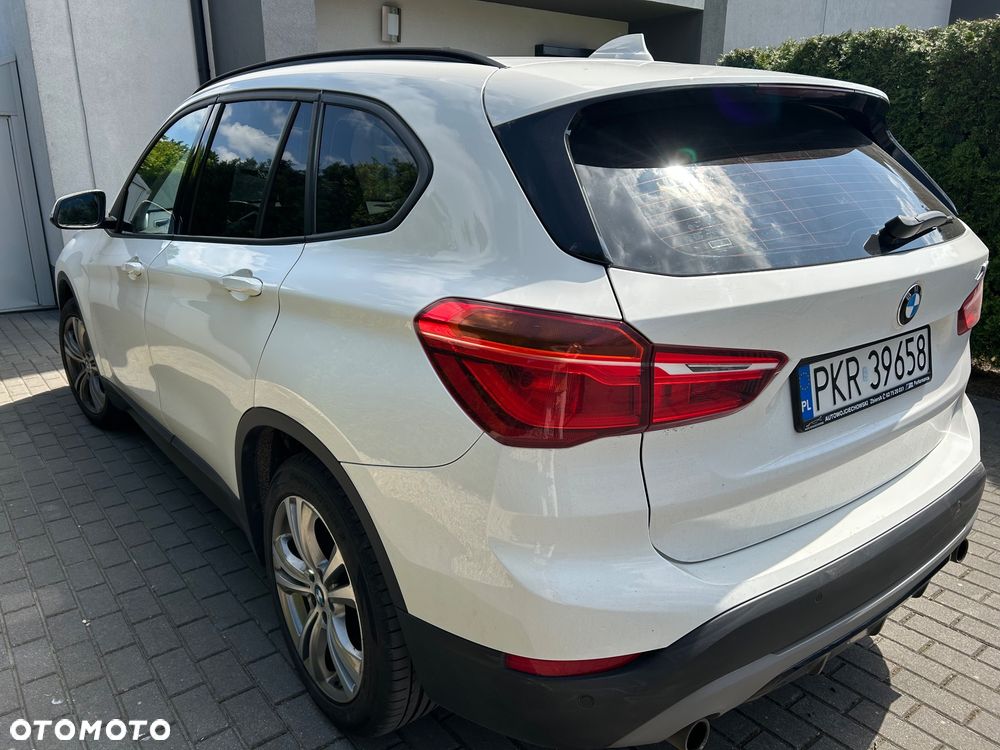 BMW X1 xDrive20d Advantage - 3