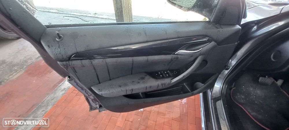 BMW X1 18 d xDrive - 5