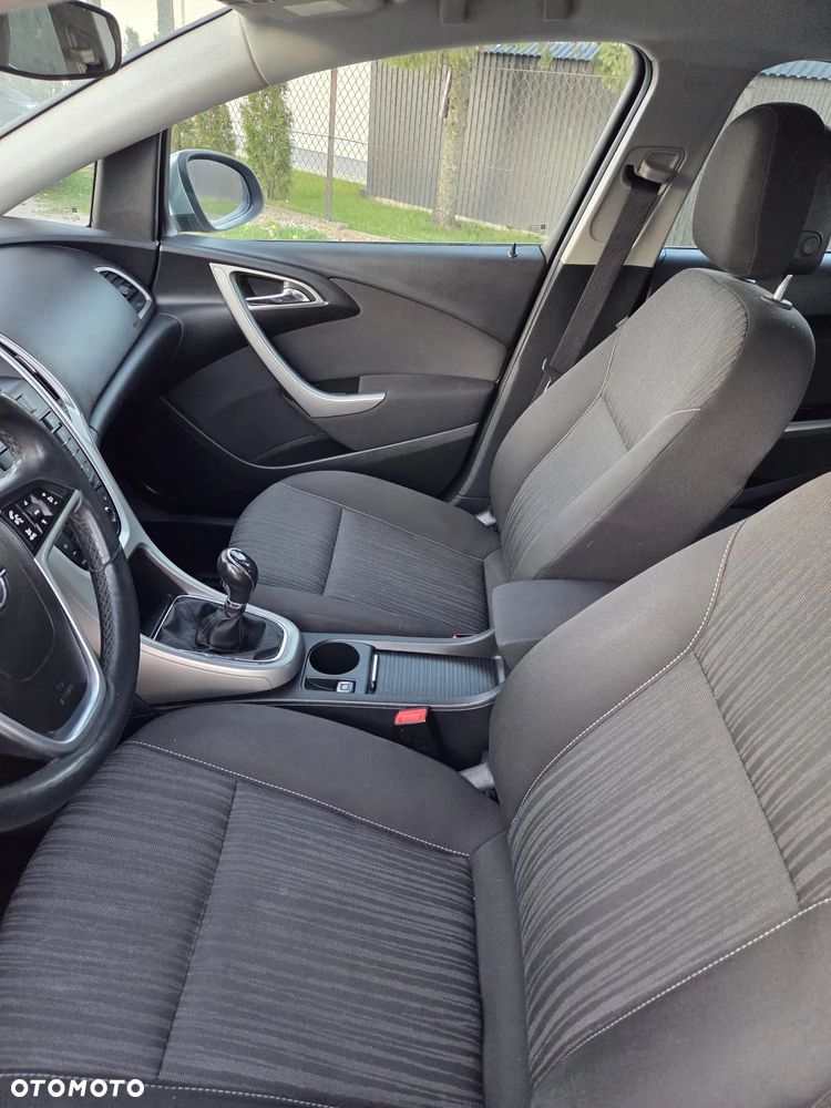 Opel Astra 1.4 ecoFLEX Cosmo - 18