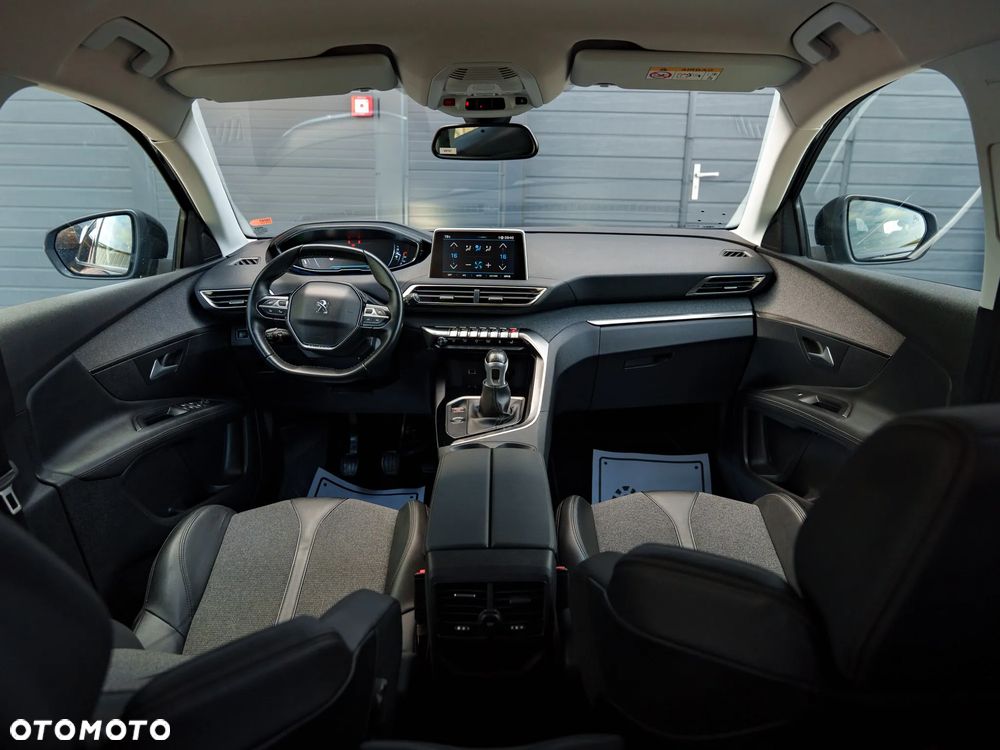 Peugeot 3008 1.5 BlueHDi Allure S&S - 17