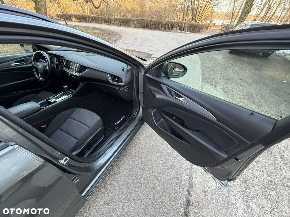 Opel Insignia - 28