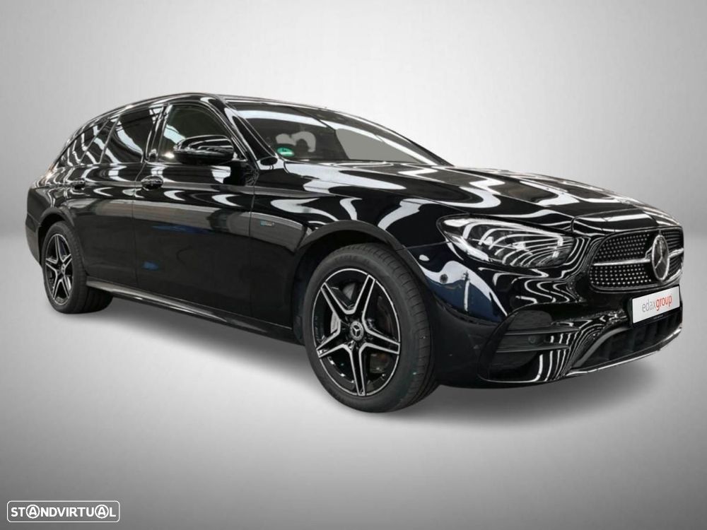 Mercedes-Benz E 300 de AMG Line - 1